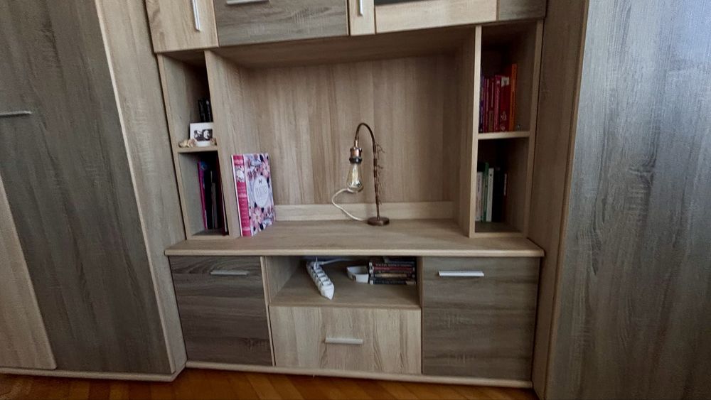 Mobilă modulară pentru camera/sufragerie - dulapuri + biblioteca + comoda TV