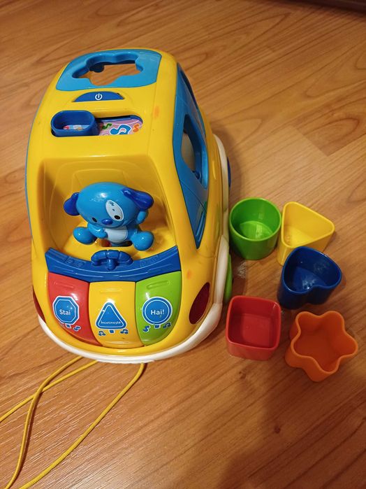 Masinuta stie tot, recomandata 1-3 ani