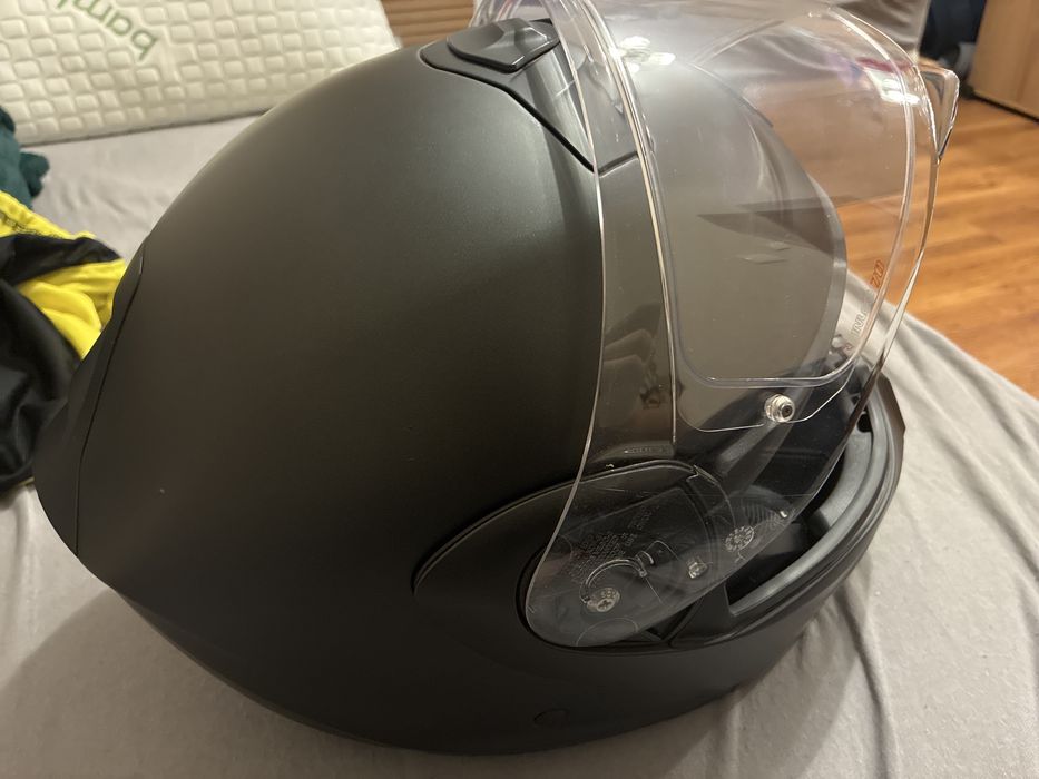 Продавам каска Scorpion exo-930