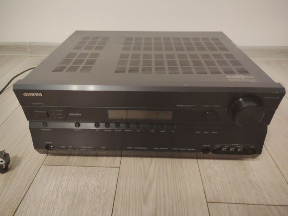 Onkyo Tx-Sr605--