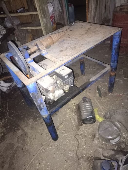 Продам дровокол бензиновый