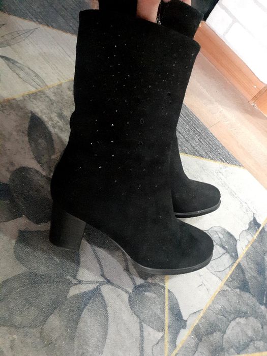 Продам обувь 2000