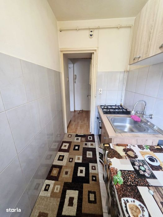 Apartament 3 camere, etaj 3, Malu Rosu – Str. Risnovenilor