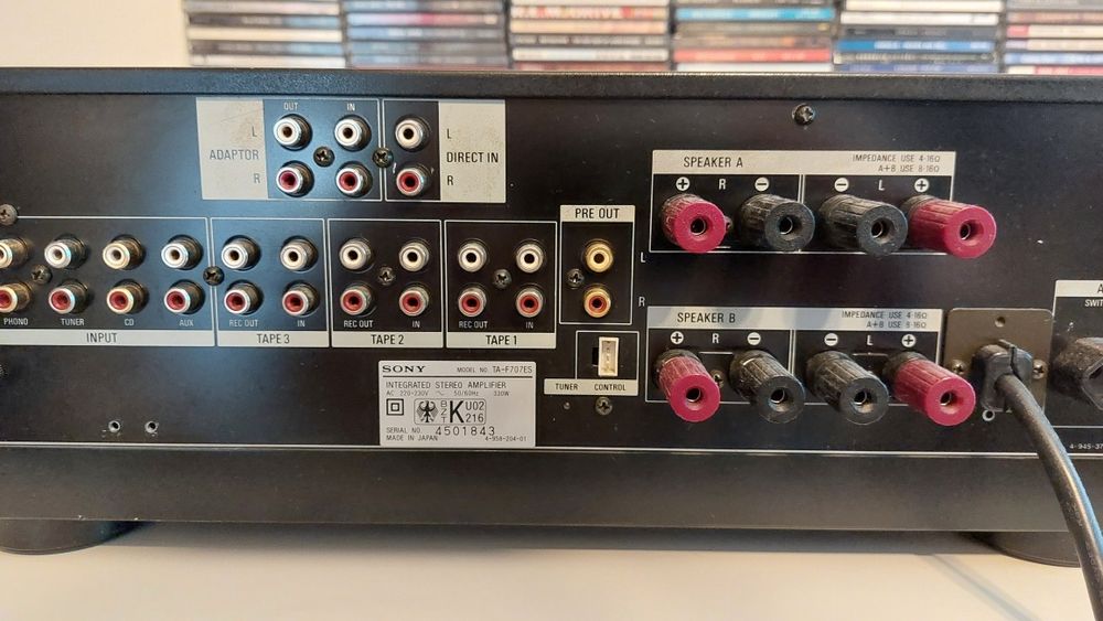 Amplificator Sony TA-F707ES cu telecomandă