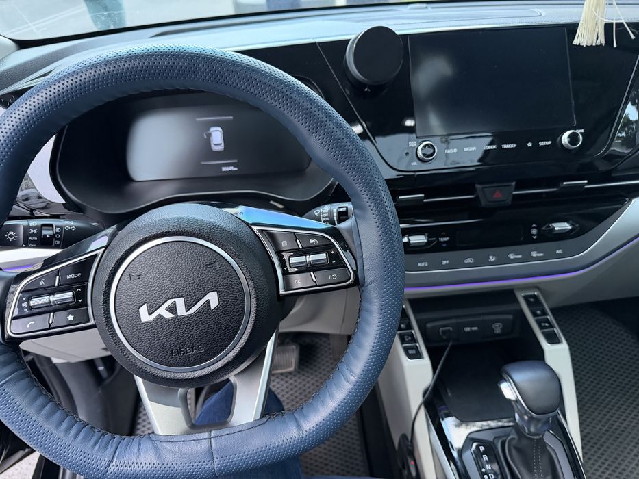 Kia Carens 2024 — 7