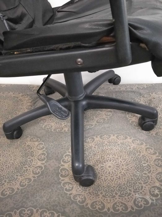 Кресло, стул на колесах, колесиках. Kreslo. Stul.