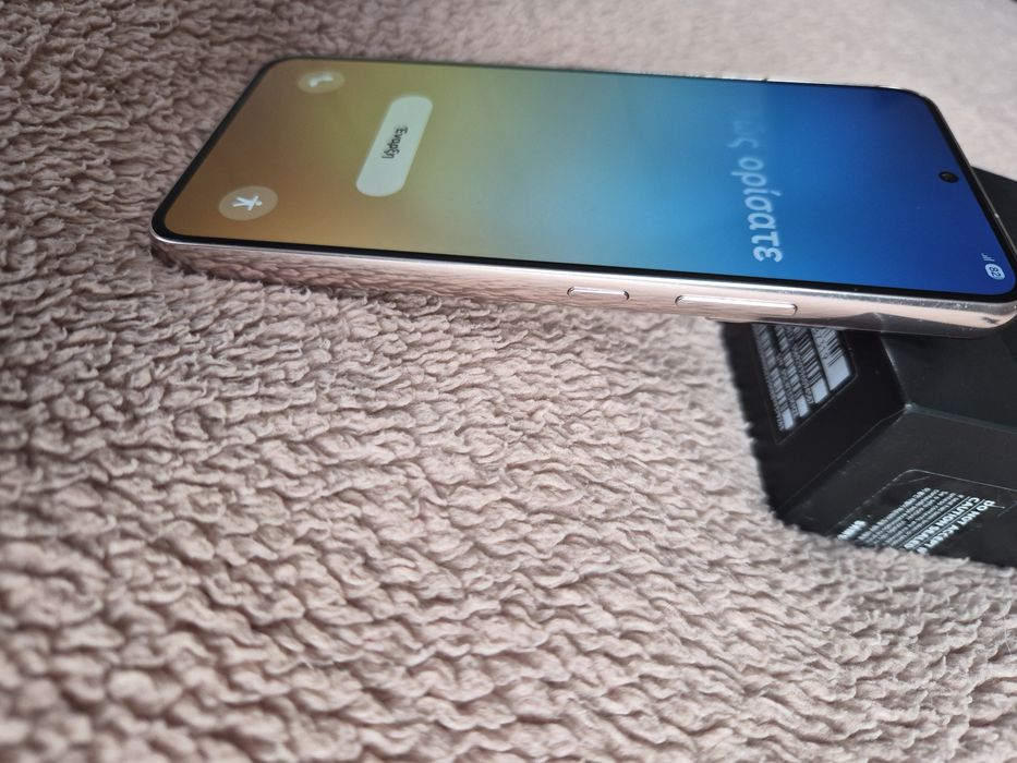 Samsung galaxy s 22, 128 GB, 8 GB ram