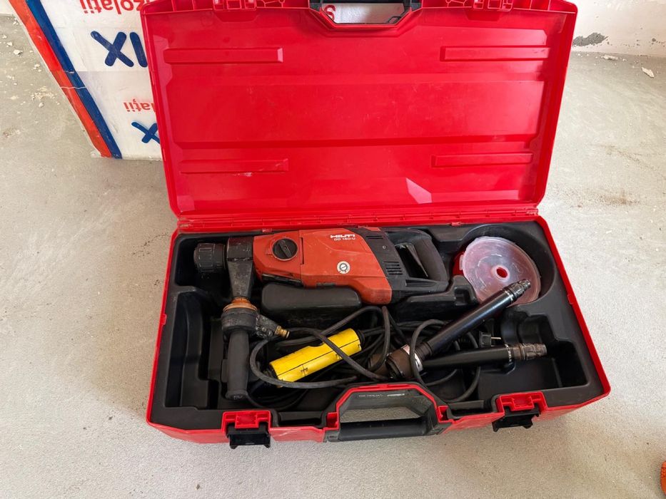 Vand afacere!Doker,masini carotat hilti dd 150U,dd 160+stativ+accesorii,echipata complet