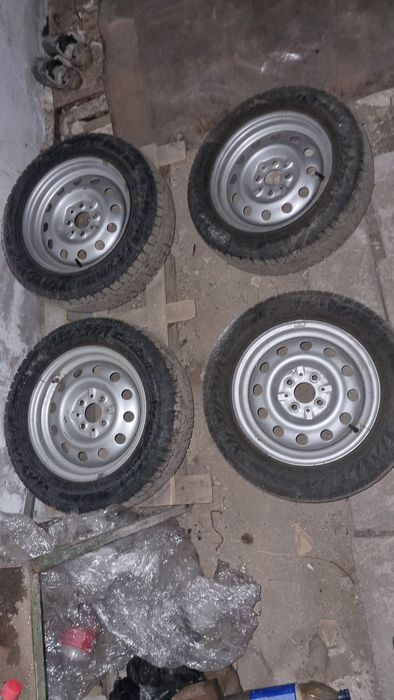 Диски с зимней резиной