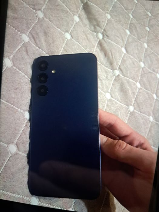 Продаю телефон андройд