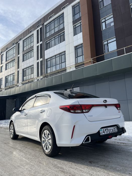 Продам кио рио 2021