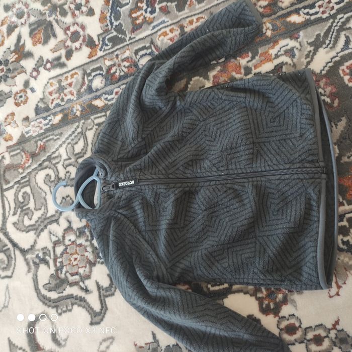 Рубашка, брюки, толстовка