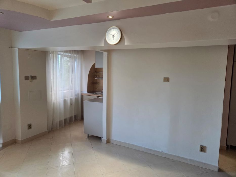 Garsoniera decomandata direct proprietar Ploiești