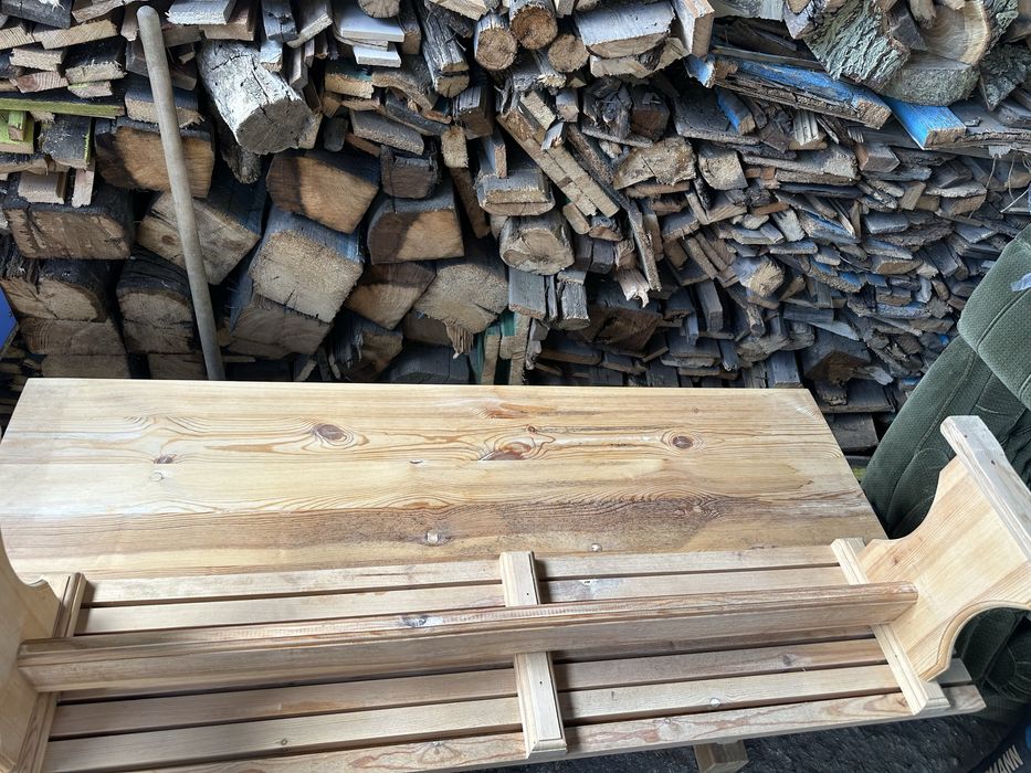 Продам деревянный стол