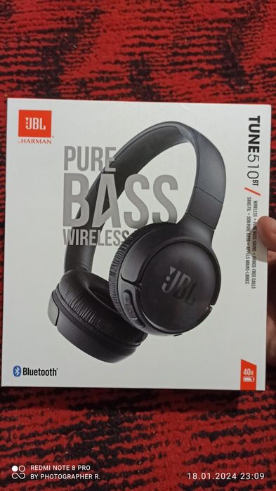 JBL Tune 510BT naushnik sotiladi.