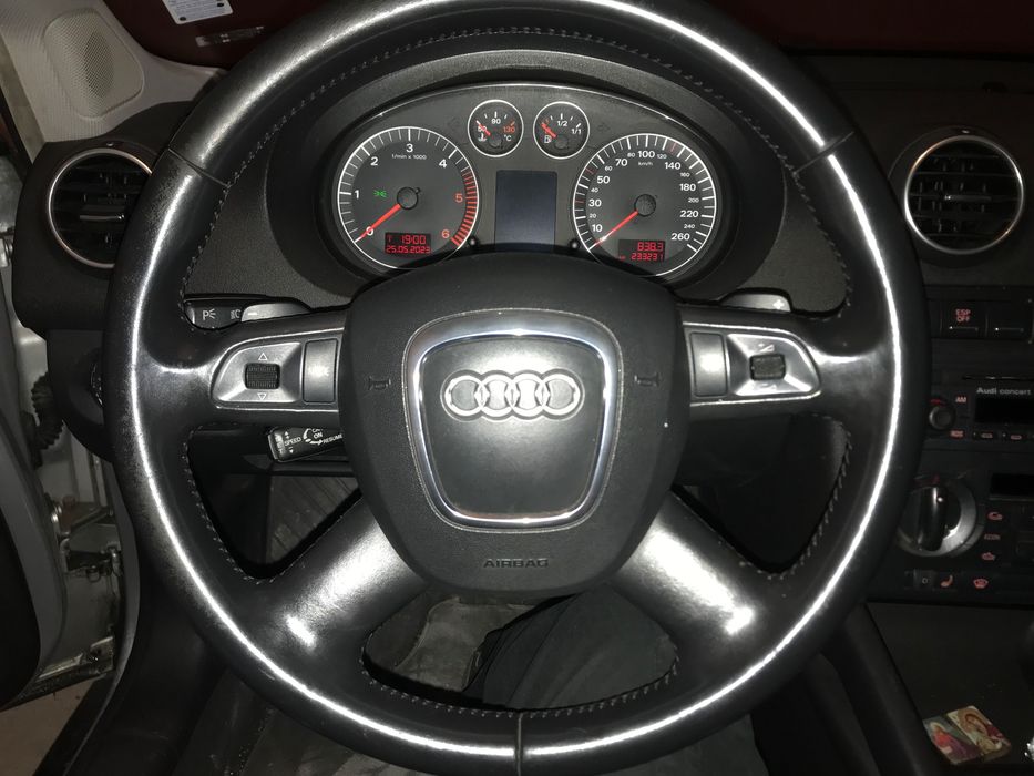 Мултиволан с пера за ауди а3,a4