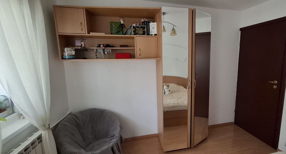 Sifonier si dulap suspendat