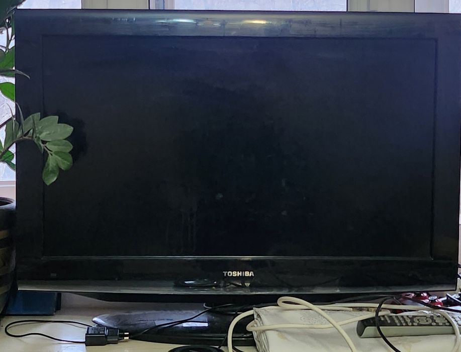 2 телевизора и Play station