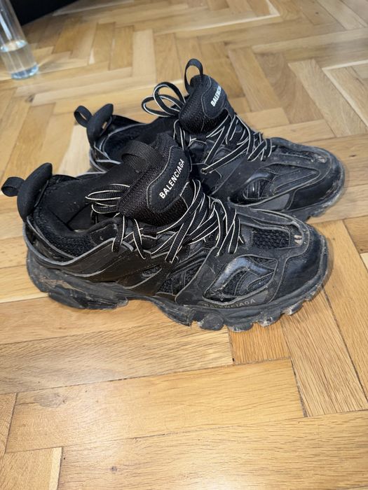 Продавам balenciaga track