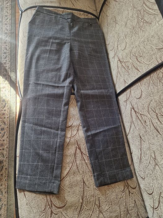 Pantaloni de damă