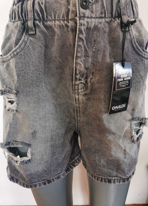 Нови дамски дънкови къси панталонки на различни цени-28лв.