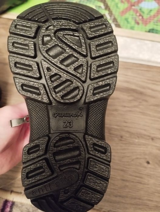 Продам детские валенки