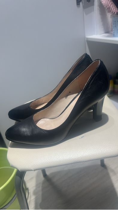 Продам обувь дешево