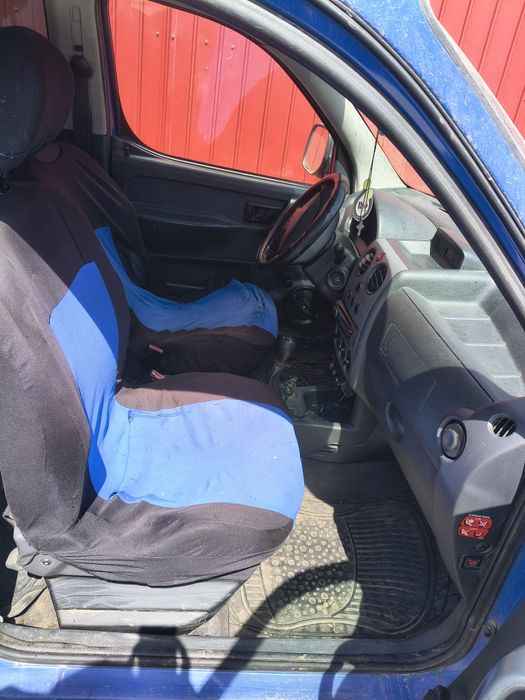 Vând autoturism Peugeot parner