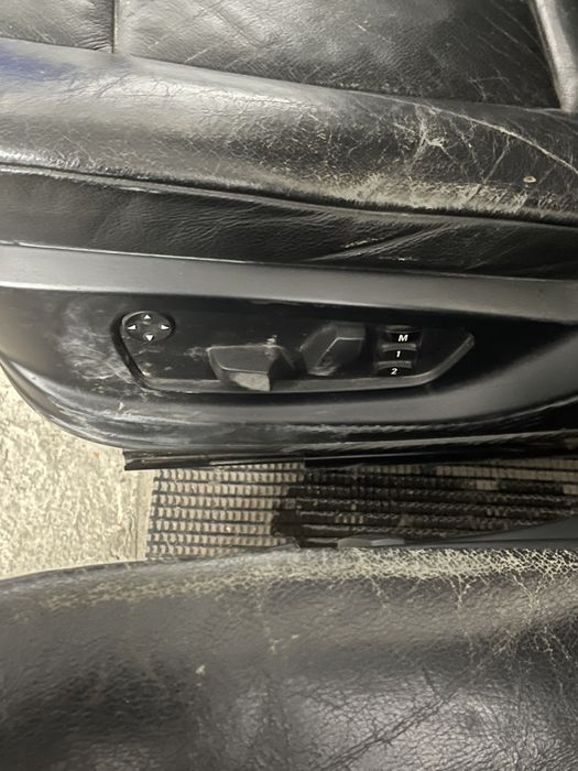 Продам сидение бмв х5е70