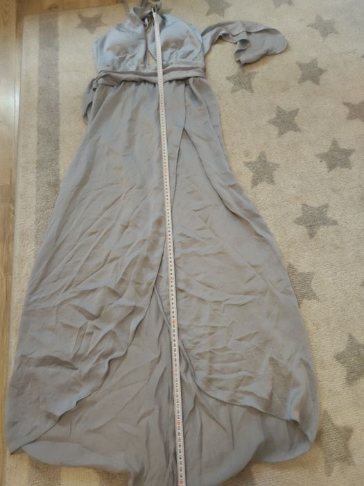 Rochie lunga cu spatele gol