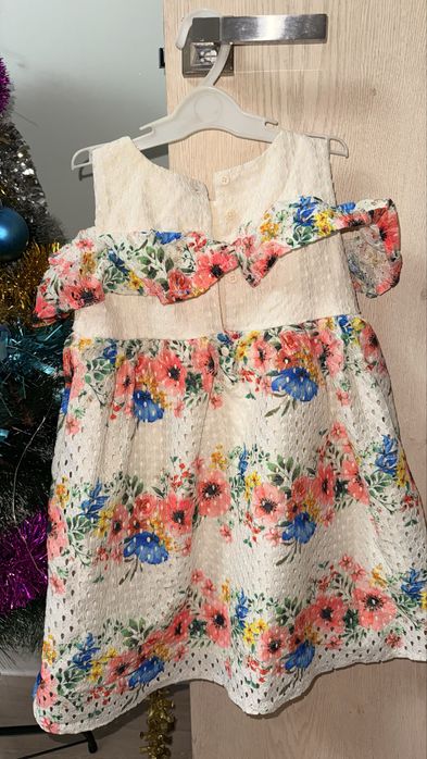 Платье на девочку 1-1.5 года