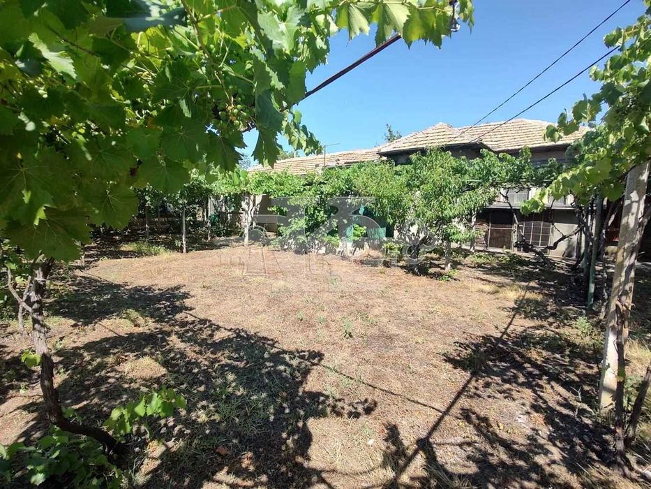 Продава се Къща в с. Караманите, Област Варна - 100 кв.м за 390 €/кв.м - Снимка #11