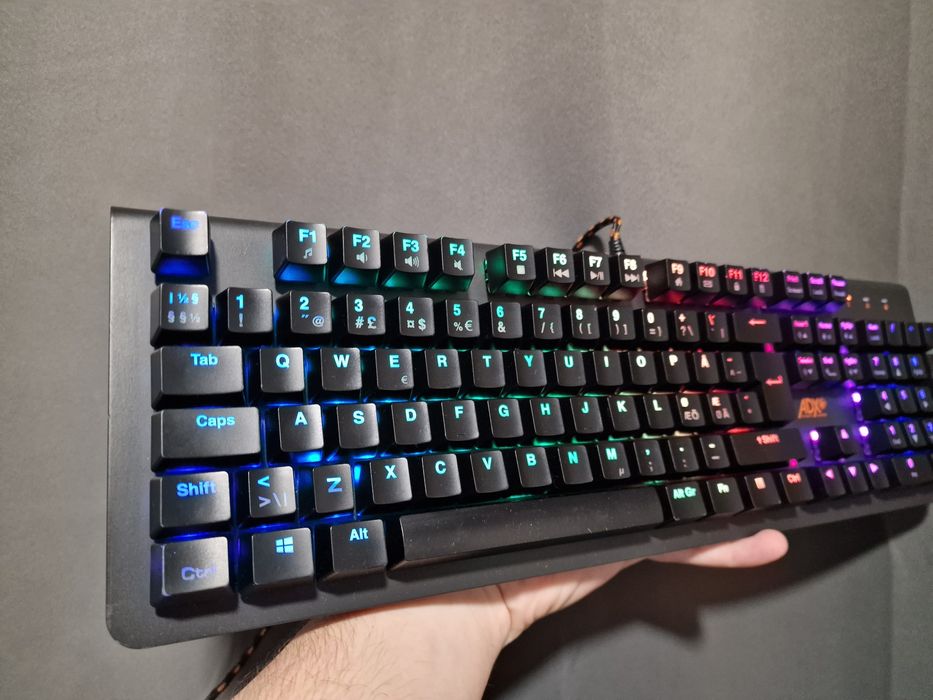 Tastatură mecanică ADX Optical Mechanical – switch-uri maro