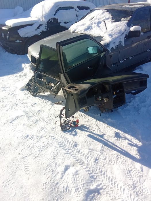 Ауди 80 по запчастям