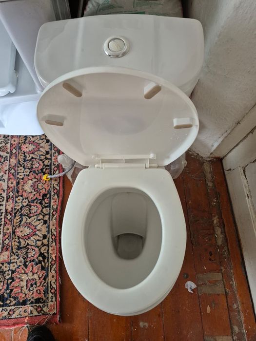 Бу Унитаз почти жаңа Роквина