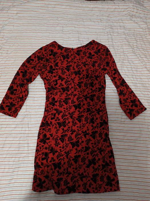 Официална червена рокля