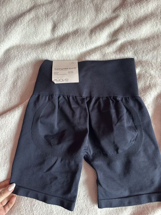 Къс спортен клин XS, H&M