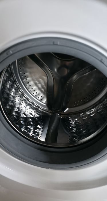 Masina de spălat rufe, ca noua, stare impecabilă