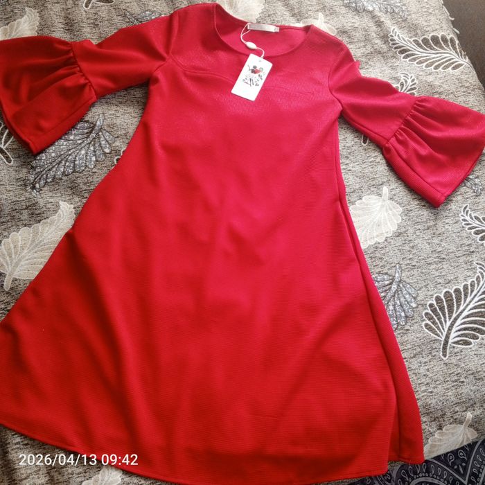 Продам платье новое