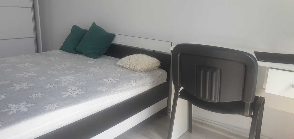 Inchiriez apartament 2 camere in zona UMF Iasi