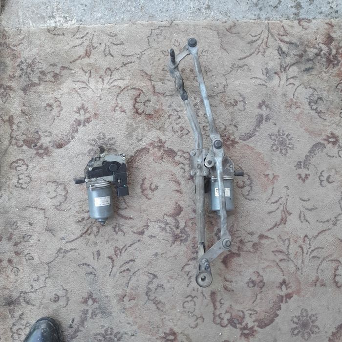 Продам    дворник     моторчик   Автомобильные.