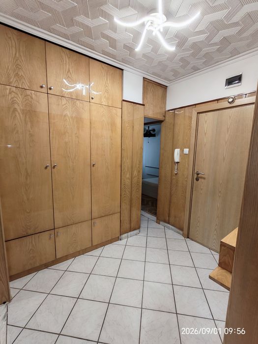 Дава се под наем Тристаен апартамент в Варна, Зимно кино Тракия - 220 кв.м за 900 € - Снимка #22