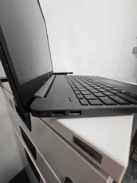 Лаптоп HP 15s-eq