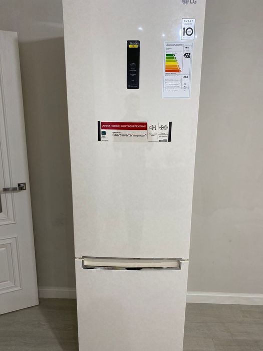 Холодильник LG новый бежевый 2м высота