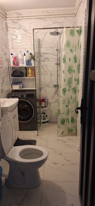 Apartament cu 2 camere, strada Sarii, nr 43