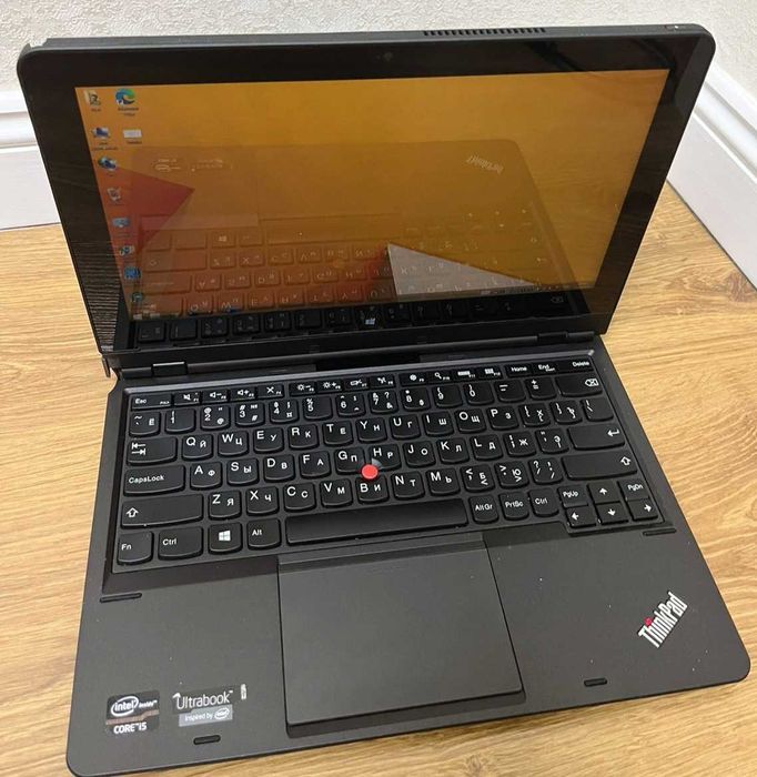 Трансформер (планшет-ноутбук) Lenovo