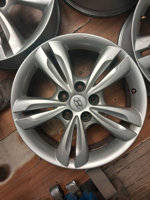Jante hyundai r17 5x114.3 et 48 cb 67.1