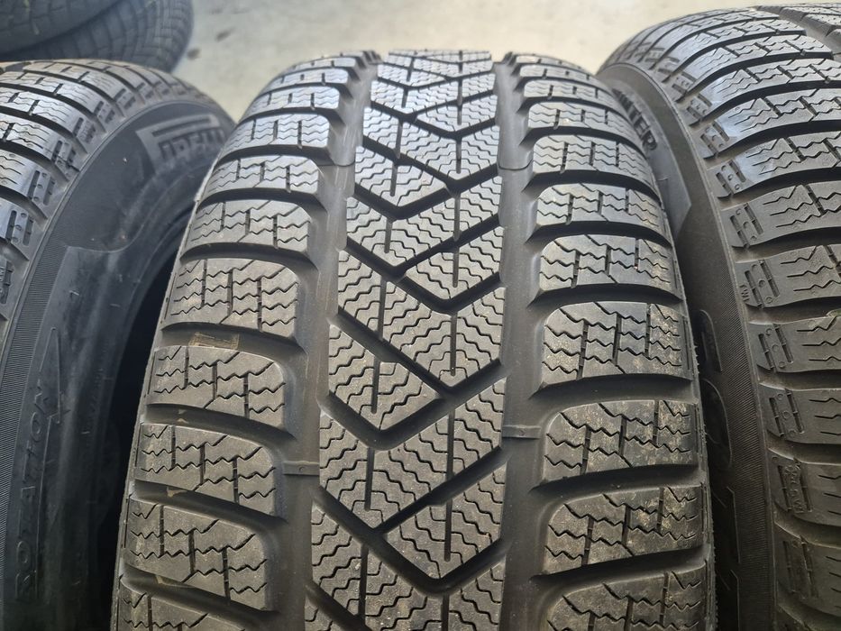4 anvelope iarna Pirelli 235 55 17 ca si noi