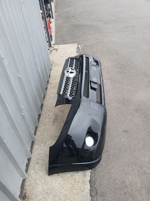 Предна броня Toyota Rav4 2010
