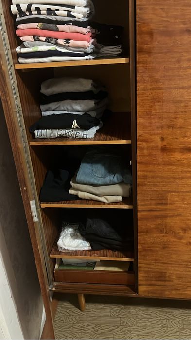 Продам шкаф в спальню